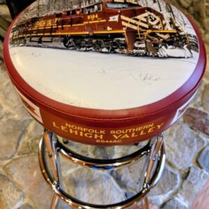 NS NORFOLK SOUTHERN-<br>LEHIGH VALLEY RR #8104 Heritage
