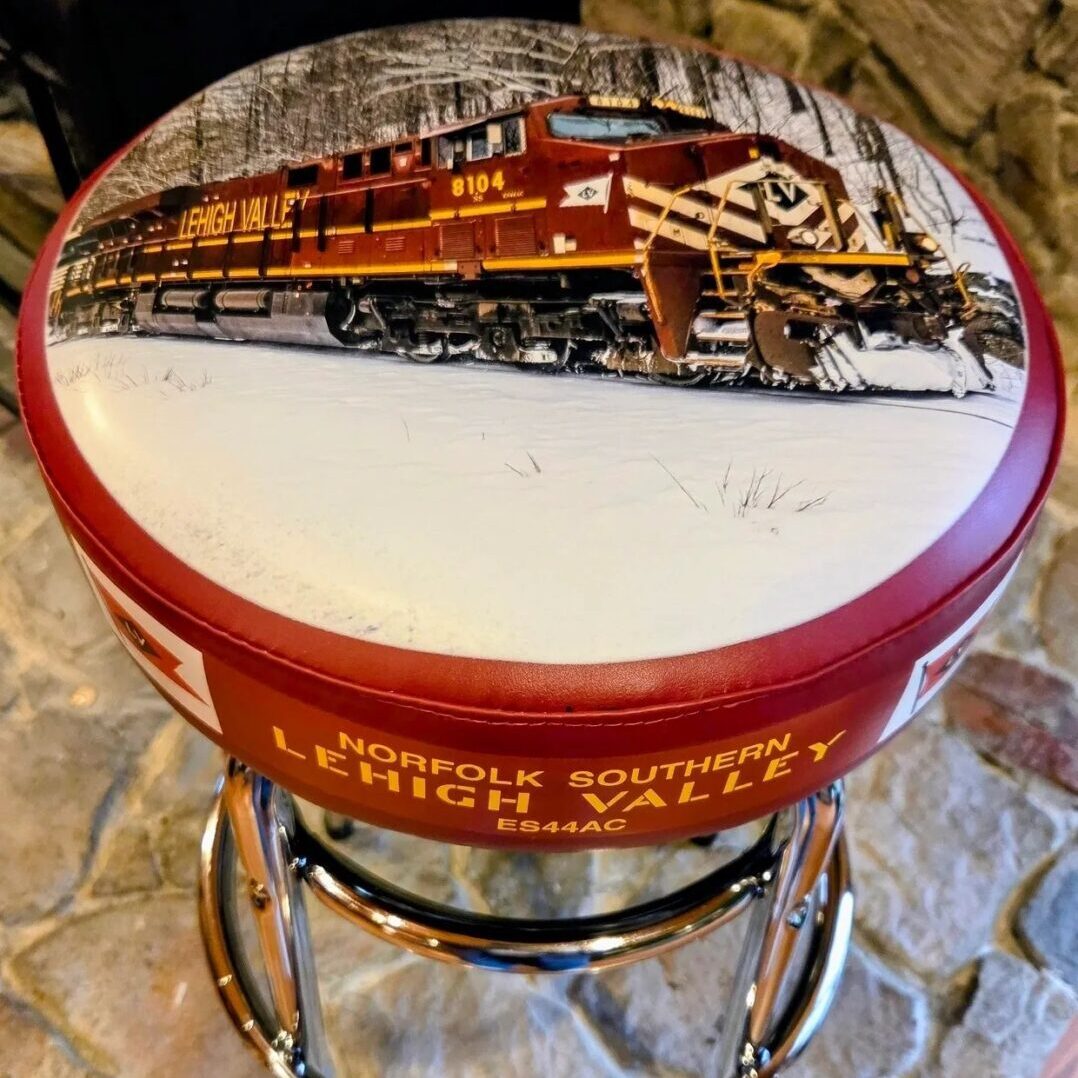 NS LV